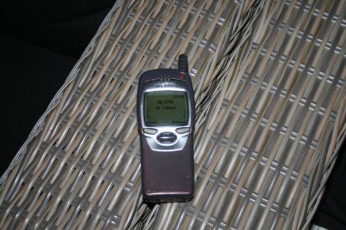 Nokia 7110 mobiele telefoon