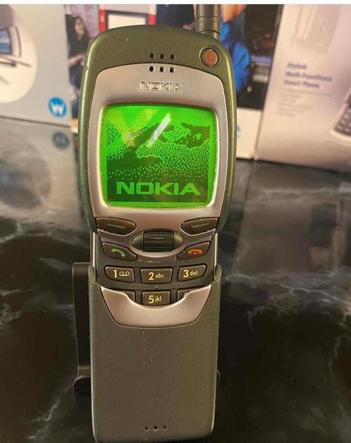 Nokia 7110 super netjes simlock vrij met oplader