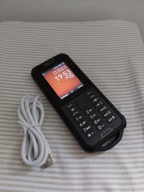 Nokia 800 Tough mobiele telefoon met YT Google maps dual sim