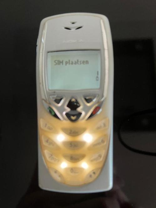 Nokia 8210 4G Wit