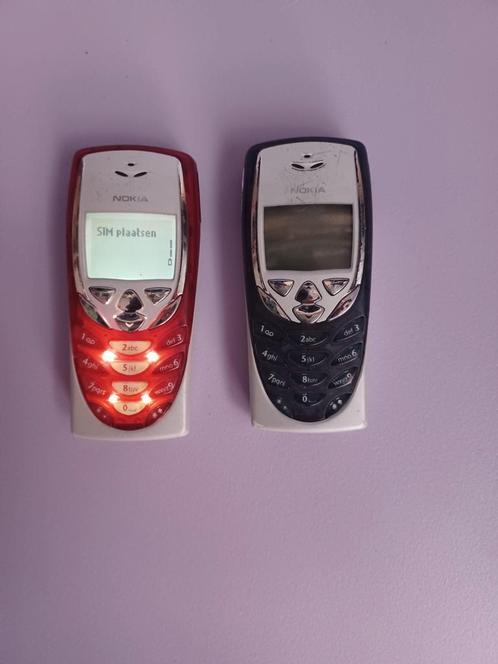 Nokia 8310  en  6510