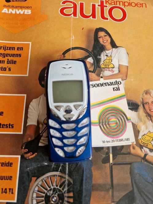 Nokia 8310 vintage telefoon