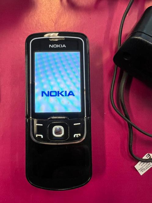 Nokia 8600d