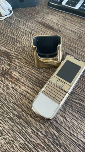 Nokia 8800 gold met bureaulader