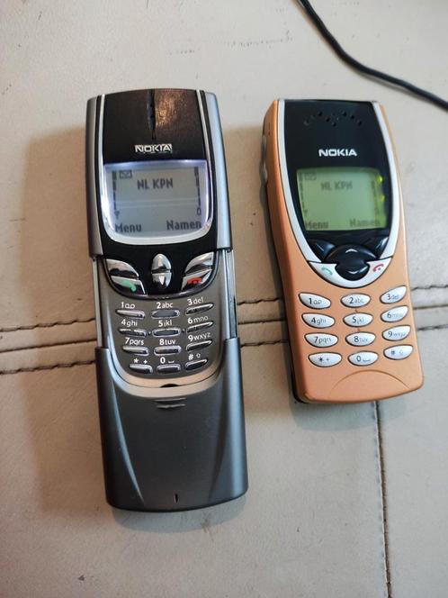 Nokia 8850 en Nokia 8210 Niet voor de grappenmakers
