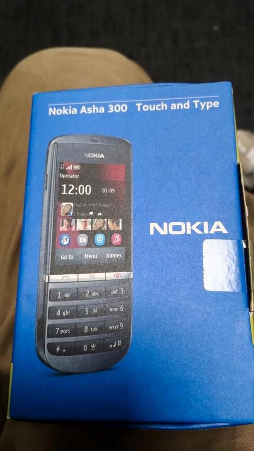 Nokia Asha 300 touch en type