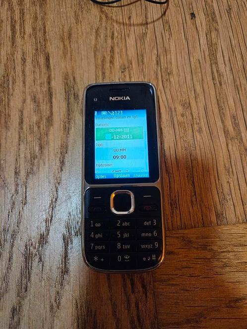 Nokia C2 01 incl lader en koptelefoon