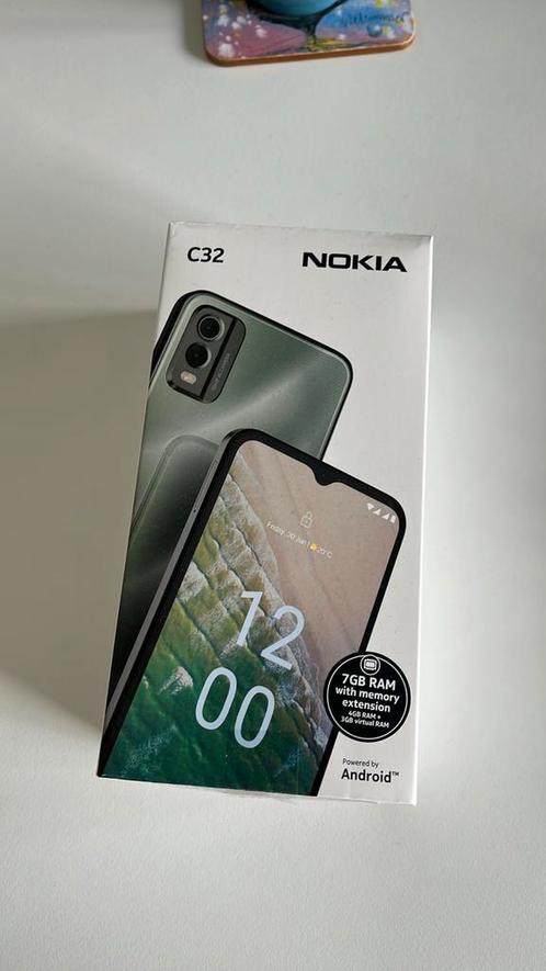 Nokia C32 zgan