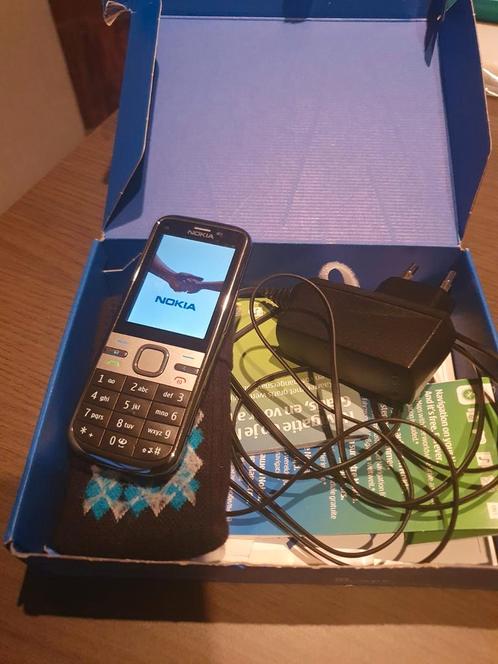 Nokia c5 telefoon