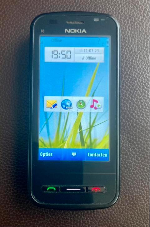 Nokia C6-00 in goede conditie
