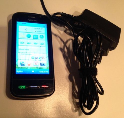 Nokia C6-00 zwart-Prachtige toestel incl oplader-doet prima
