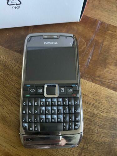 Nokia E 71