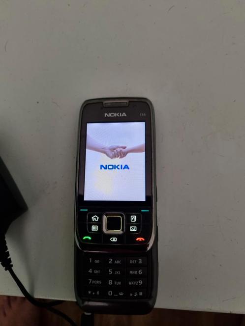 Nokia E66 goed werkend met originele lader