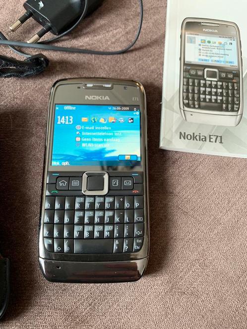 Nokia E71