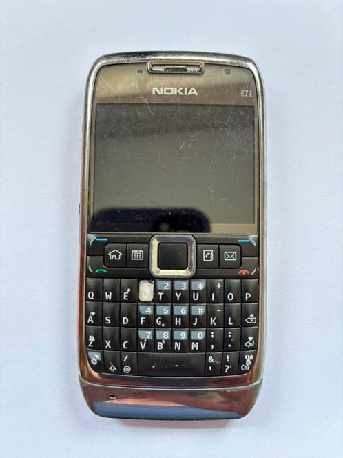 Nokia E71 in originele doos met oplaadkabel en oortjes