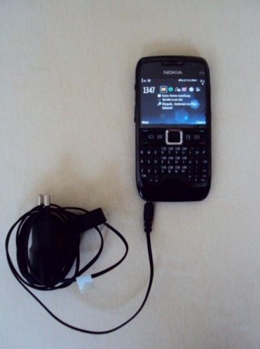 Nokia E71 met oplader