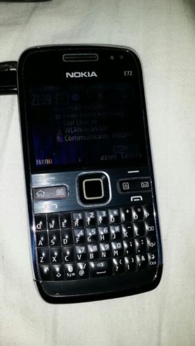 Nokia E72 