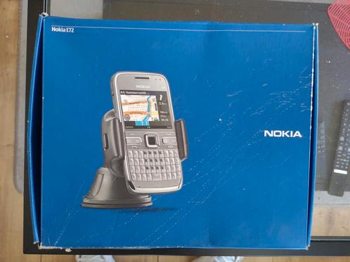 Nokia E72 oude telefoon geen lader bij