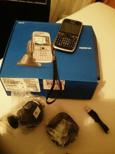 Nokia E72 zakelijk  doos en boekje