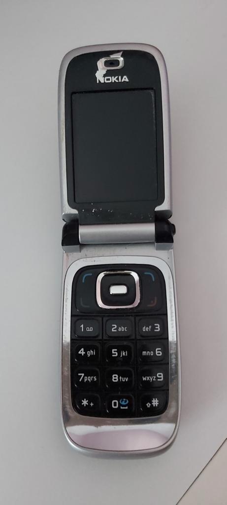 Nokia flip telefoon.