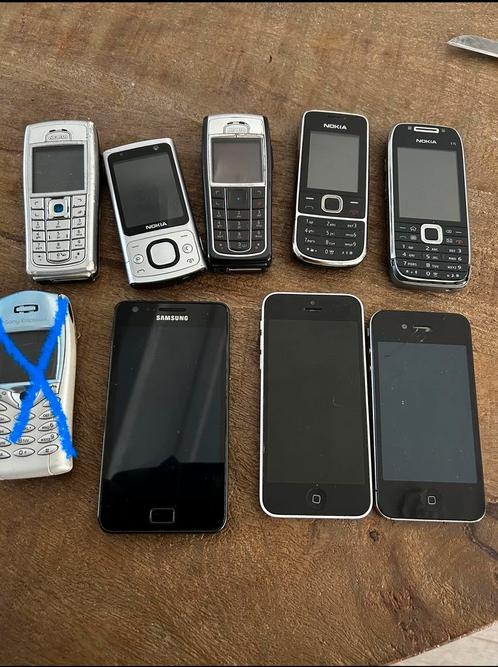 Nokia , iPhone , Samsung 8 stuks