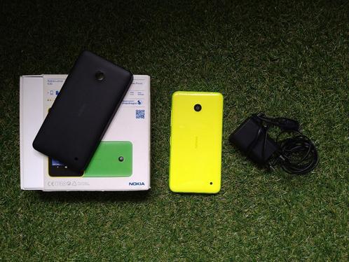 Nokia Lumia 630 geel, zwart in doos met originele lader
