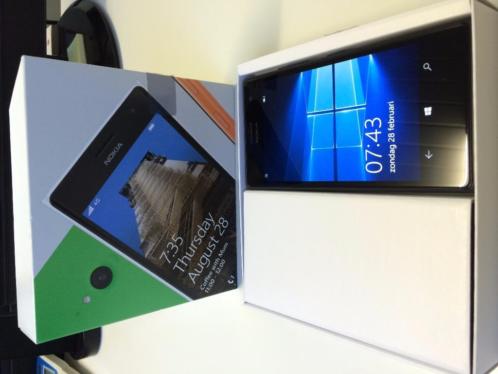 Nokia Lumia 735 (Microsoft) met WIndows 10