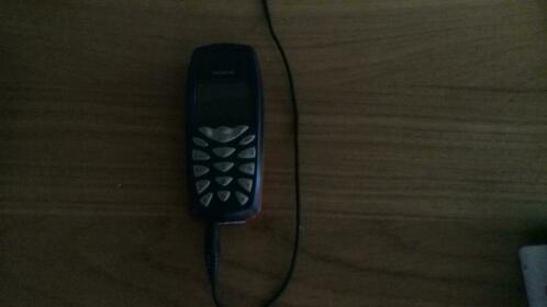 Nokia mobiele telefoon met oplader