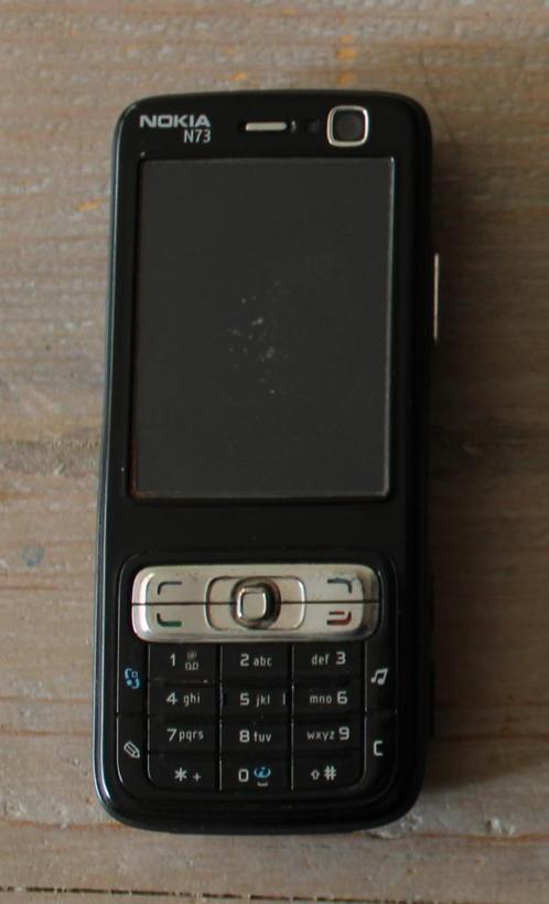 Nokia N73 met oplader