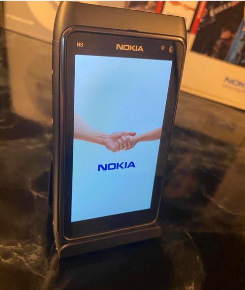 Nokia N8 nette staat simlock vrij met oplader