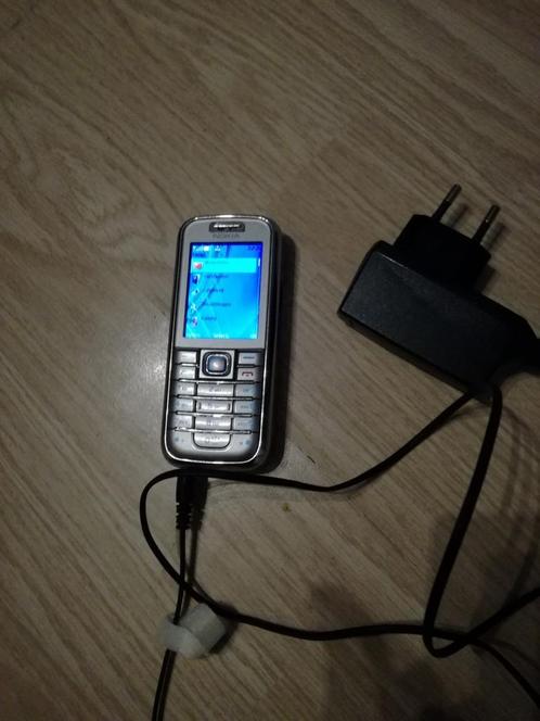 Nokia RM145 met nokia lader