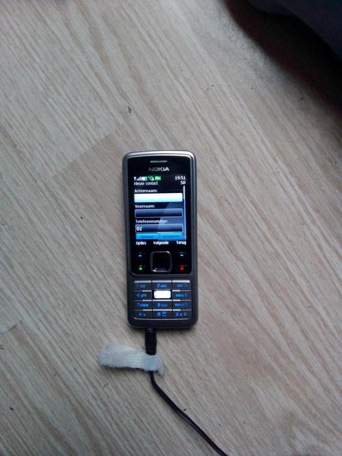 Nokia RM217vintage telefoon met oplader