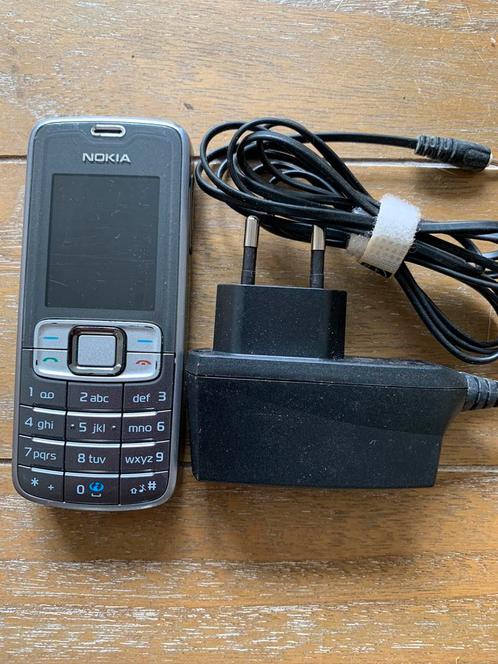 Nokia telefoon met oplader 3109 classic