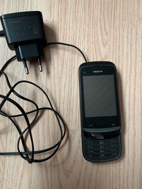 Nokia telefoon met oplader