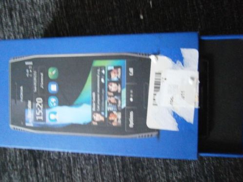 Nokia X7