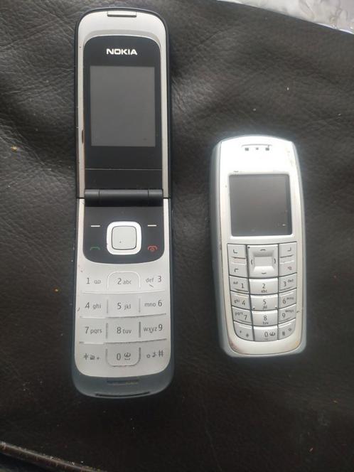 Nokias.  2 stuks met batteri