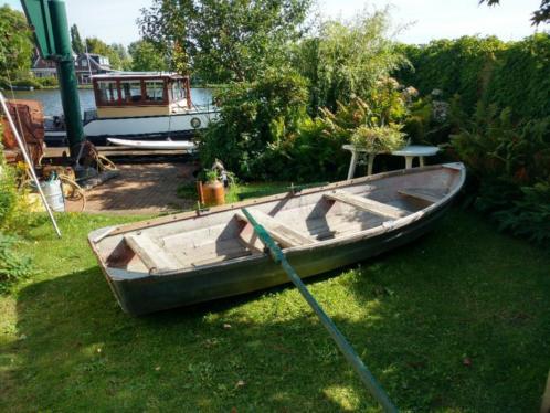 Noorse fjordenboot. Gemaakt van dun vliegtuig aluminium.