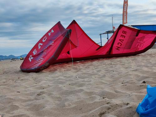 North Reach kite 15m 2021 red good as new
