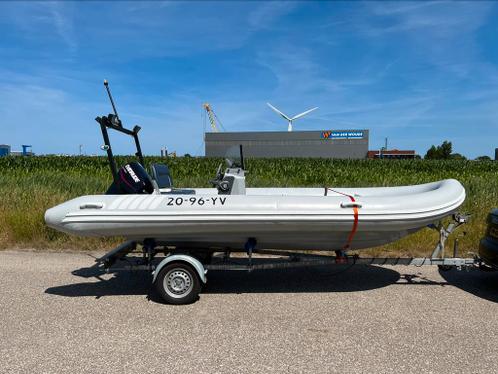 Novurania 550 rib rubberboot 40 pk met trailer