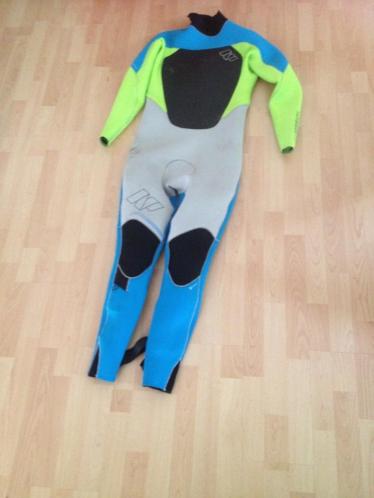 NP Surf en Neilpryde wetsuits, maat L 52