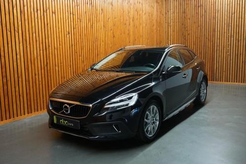 NR. 042 Volvo V40 CROSS COUNTRY 1.5 T3  AUTOMAAT - PANODAK