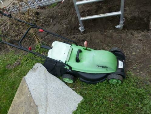 NU 35,-- voor een electrische grasmaaier met opvangbak