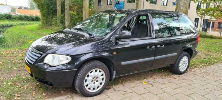 Nw model chrysler voyager 3.3 i aut 2005 7 pers top auto