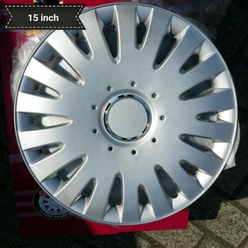 Nw wieldoppen 15 inch met verzenden 25 euro