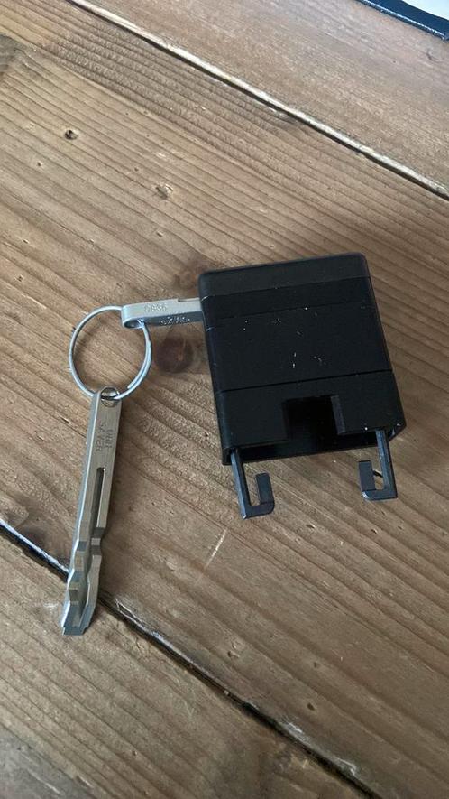 OBD- SAVER    Anti diefstal slot voor een auto