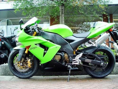 Oeps, 039n groene ZX10R met weinig km039s voor maar 3995 euro