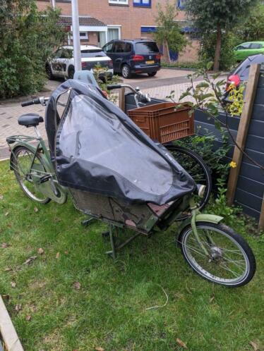 old bakfiets that does its job