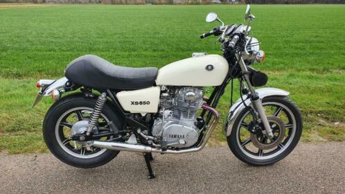 Oldtimer (bijna) Yamaha XS650