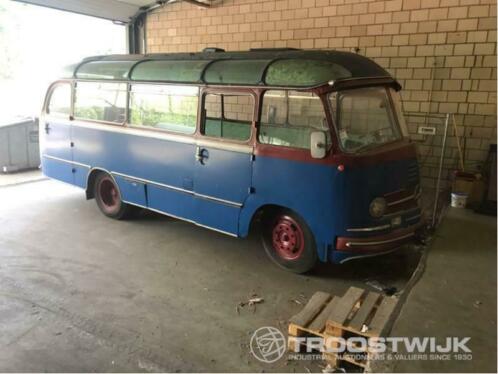 Oldtimer Bus Samba bus LP311