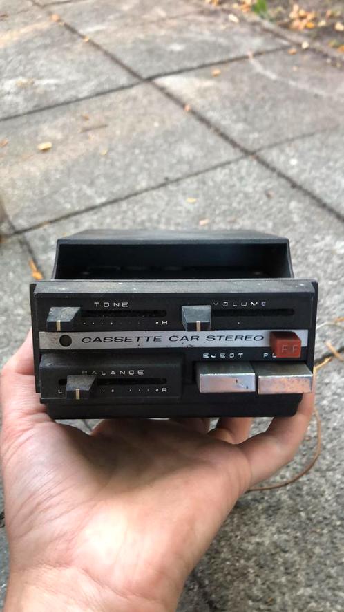 Oldtimer cassette radio
